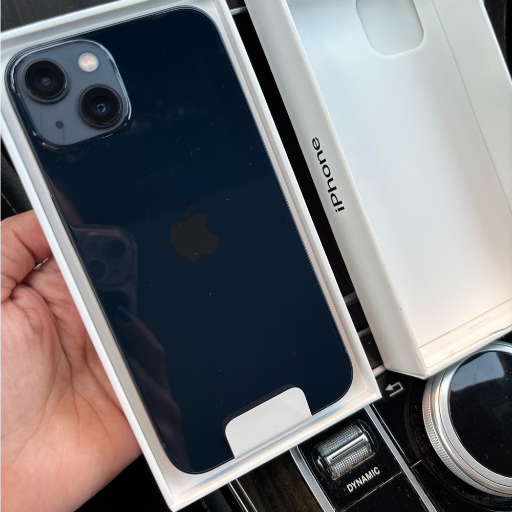 Apple iPhone 13 NEW / NEVER USED